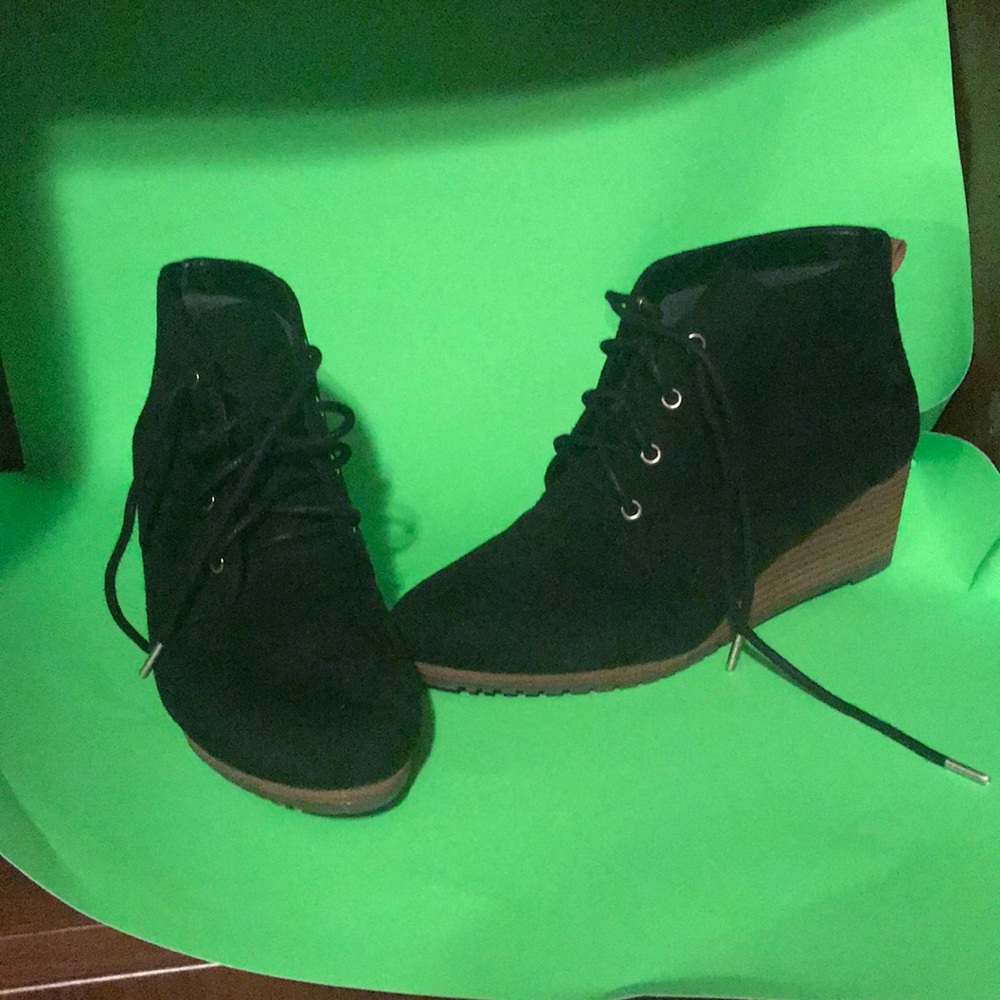 New Dr. Scholls black wedges! Sz 9 super cute!